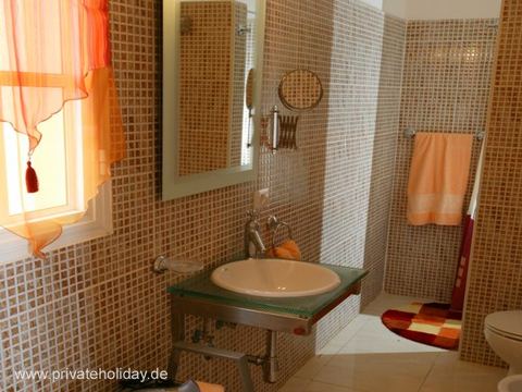 Bathroom with sink and shower area – Chio, Tenerife