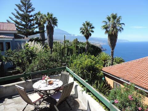 Taras ze stołem i panoramicznym widokiem na morze oraz góry – La Matanza, Tenerife