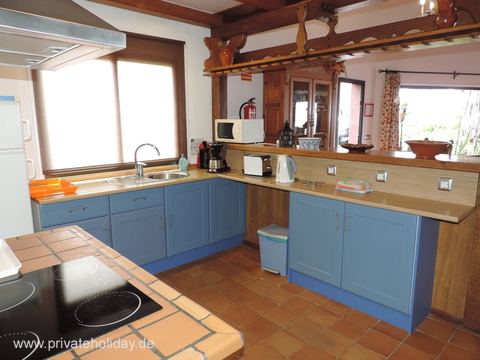 Kitchen with sink and blue cabinets – La Matanza, Tenerife