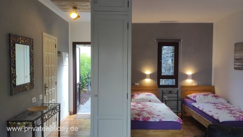 Slaapkamer met twee bedden en gang – La Matanza, Teneriffa