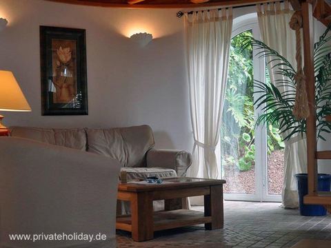 Salon z sofą i drzwiami tarasowymi – Tacoronte, Tenerife