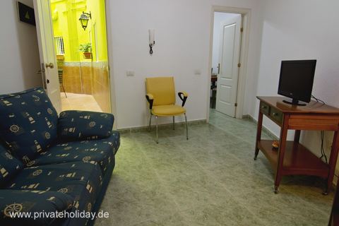 Salon z sofą i telewizorem – Los Cristianos, Tenerife