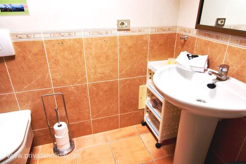 Bagno con lavabo e zona doccia – Los Cristianos, Tenerife