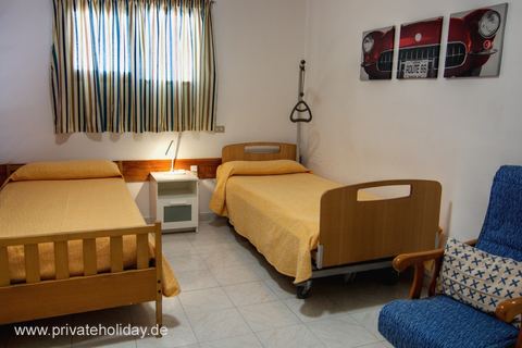 Chambre avec deux lits simples et fauteuil – Los Cristianos, Ténérife
