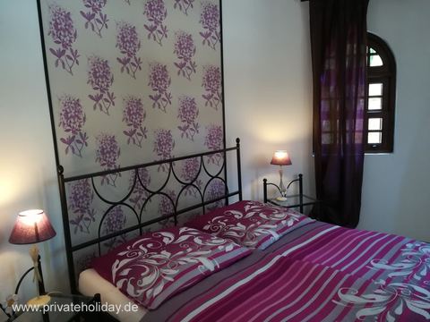 Bedroom with double bed and side window – La Matanza, Tenerife