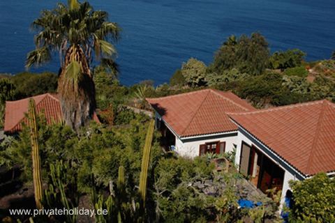 Dom z czerwonym dachem i widokiem na morze – La Matanza, Tenerife