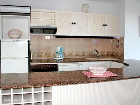 Kitchen with breakfast bar and granite top – Playa del Inglés, Gran Canaria