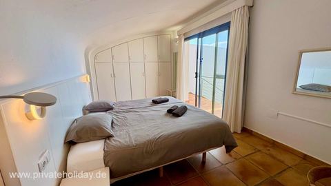 Bedroom with double bed and balcony door – Costa Calma, Fuerteventura