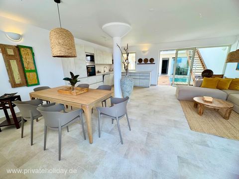 Open living area with dining table and sofa – Costa Calma, Fuerteventura