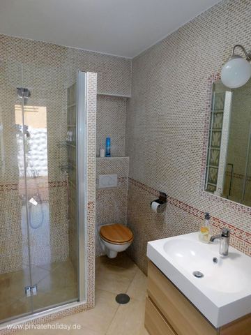 Baño con ducha y lavabo – Costa Calma, Fuerteventura