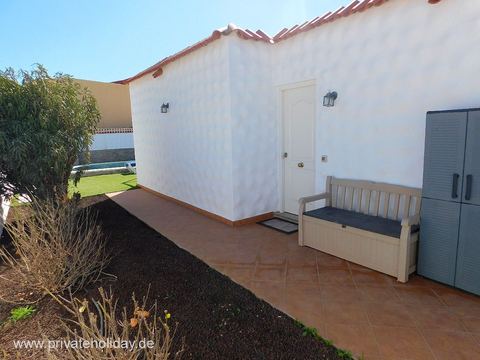 Terraza con banco y armario de almacenaje – Costa Calma, Fuerteventura