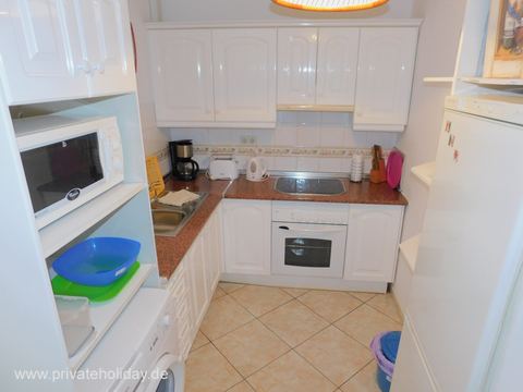 Compact kitchen with white cabinets – Costa Calma, Fuerteventura