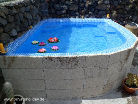 Small pool with blue tile lining – Igueste de Candelaria, Tenerife