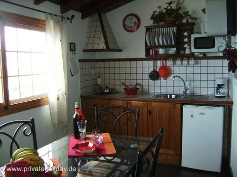 Keuken met eettafel en daglicht – La Guancha, Teneriffa