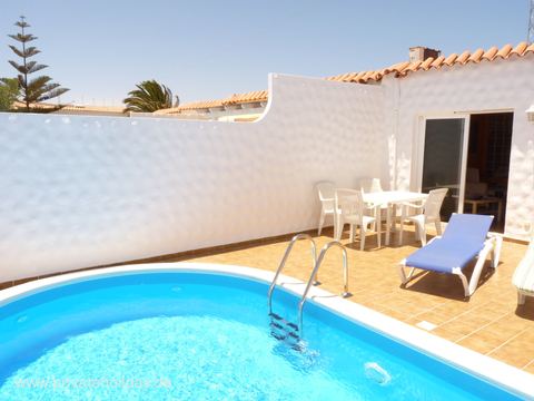 Privatpool mit Terrasse und Liegestuhl – Costa Calma, Fuerteventura