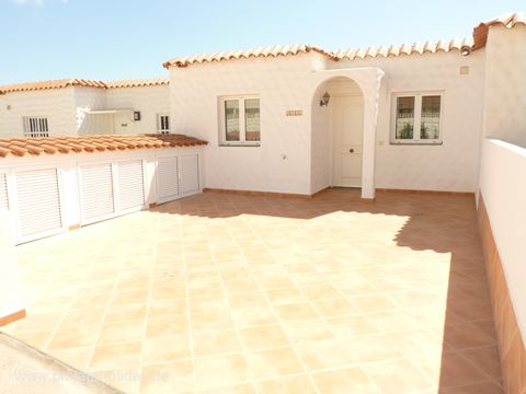 Patio with tiles and front door – Costa Calma, Fuerteventura