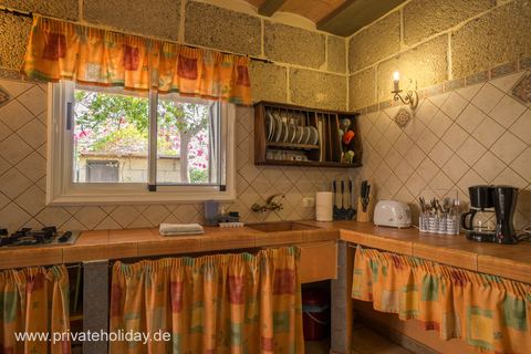 Cuisine avec fenêtre et plan de travail – Candelaria, Ténérife