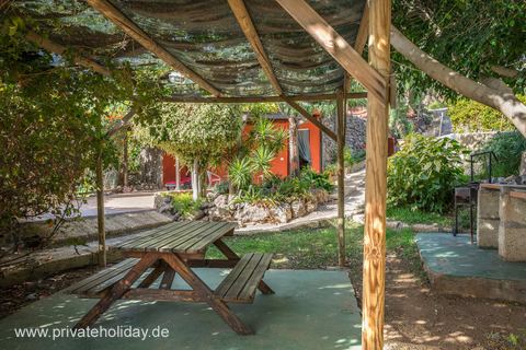 Vakantiehuis met zwembad en uitzicht op de tuin in Candelaria – Candelaria, Teneriffa – Foto 10 / 14