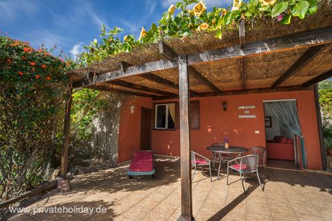 Vakantiehuis met zwembad en uitzicht op de tuin in Candelaria – Candelaria, Teneriffa – Foto 12 / 14