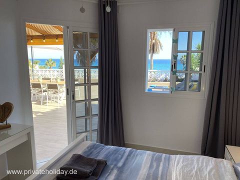 Camera da letto con porta finestra e vista mare – Costa Calma, Fuerteventura