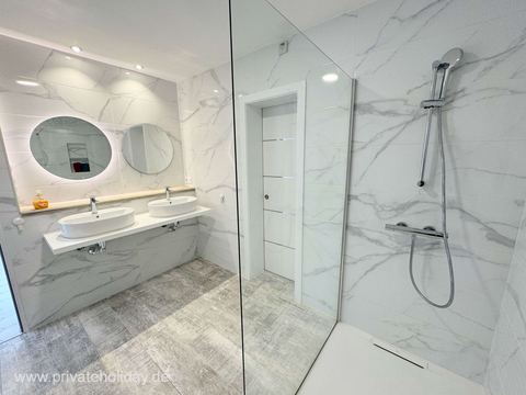 Bathroom with glass shower and double sink – Costa Calma, Fuerteventura