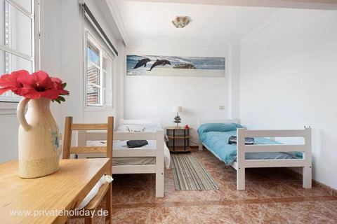 Slaapkamer met twee eenpersoonsbedden en zeeprint – Puerto de la Cruz, Teneriffa