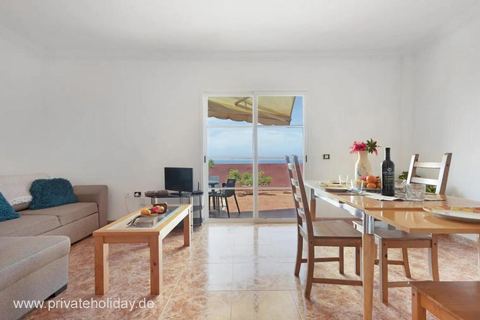Woonkamer met schuifdeur naar het terras – Puerto de la Cruz, Teneriffa