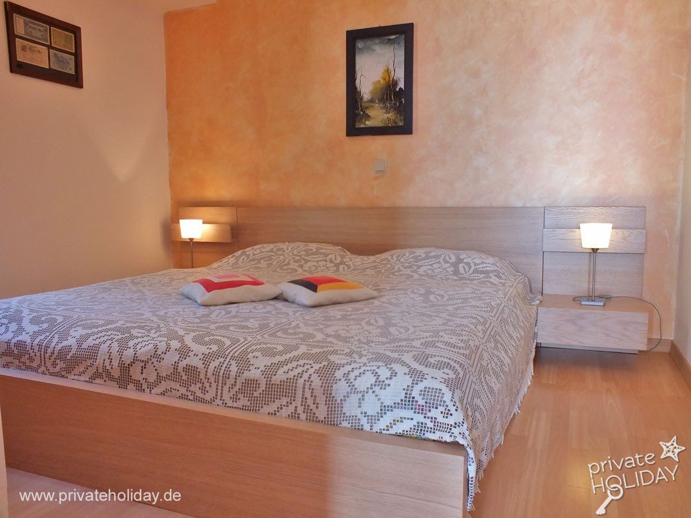 Camera da letto con letto matrimoniale e comodini – El Sauzal, Tenerife