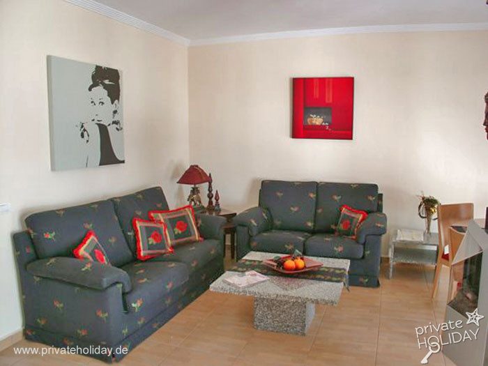 Living room with two sofas and coffee table – Guía de Isora, Tenerife