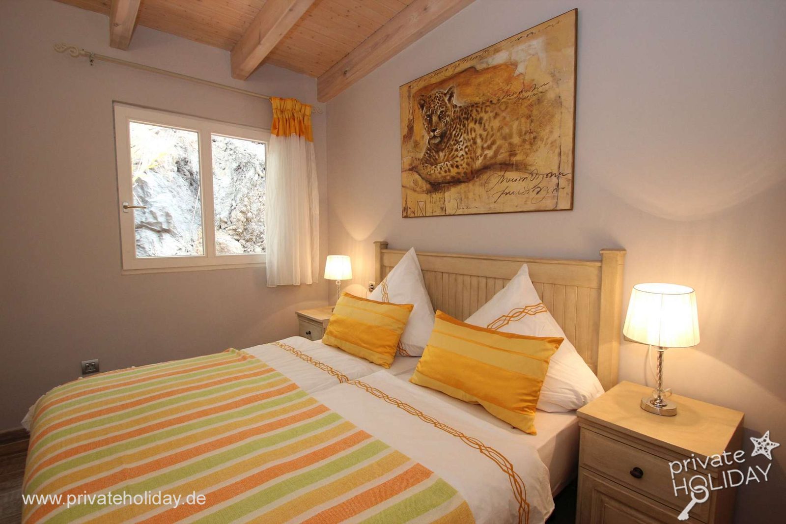 Camera con letto matrimoniale e soffitto in legno – Chio, Tenerife