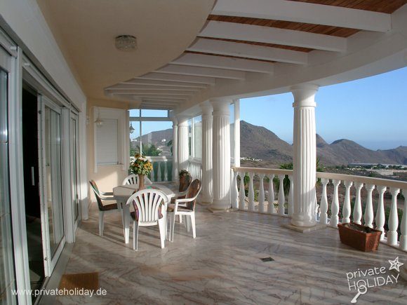 Terrazza coperta con vista montagna e salottino – Chayofa, Tenerife