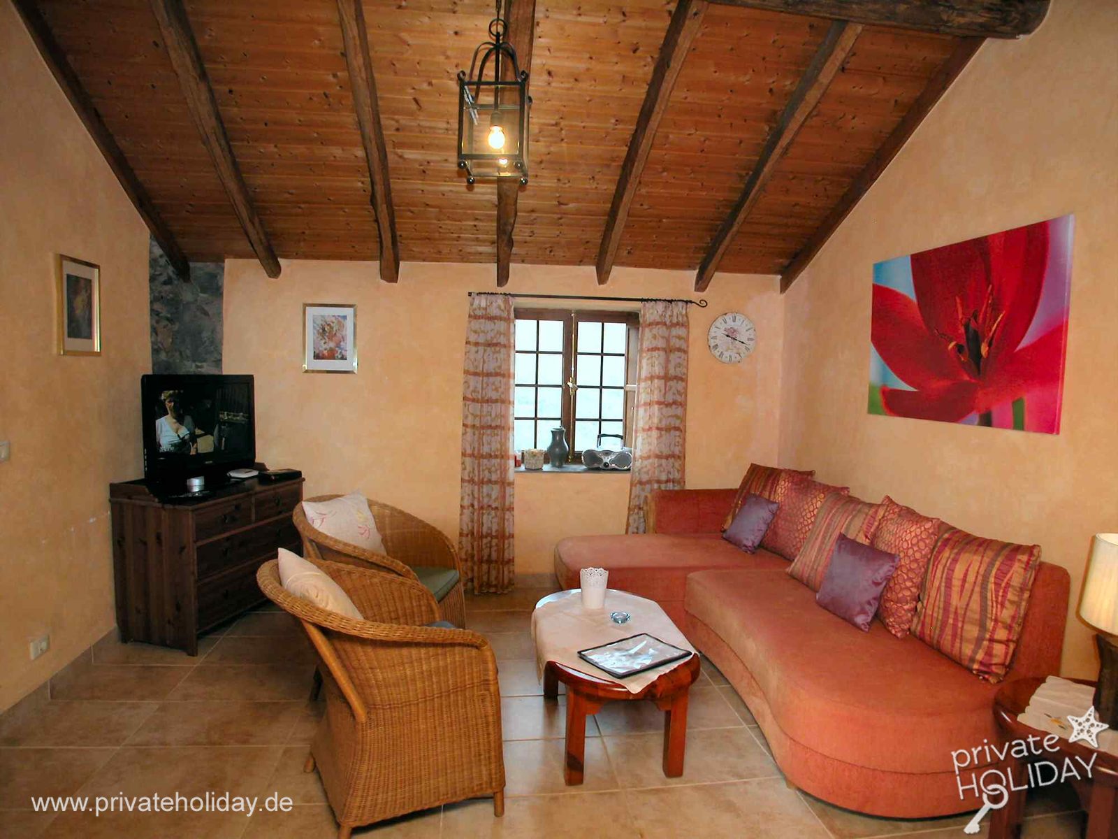 Salotto con divano e poltrone in rattan – Guía de Isora, Tenerife