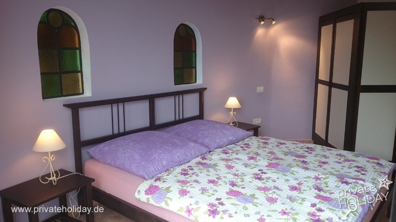 Camera con letto matrimoniale e lampade da comodino – La Matanza, Tenerife