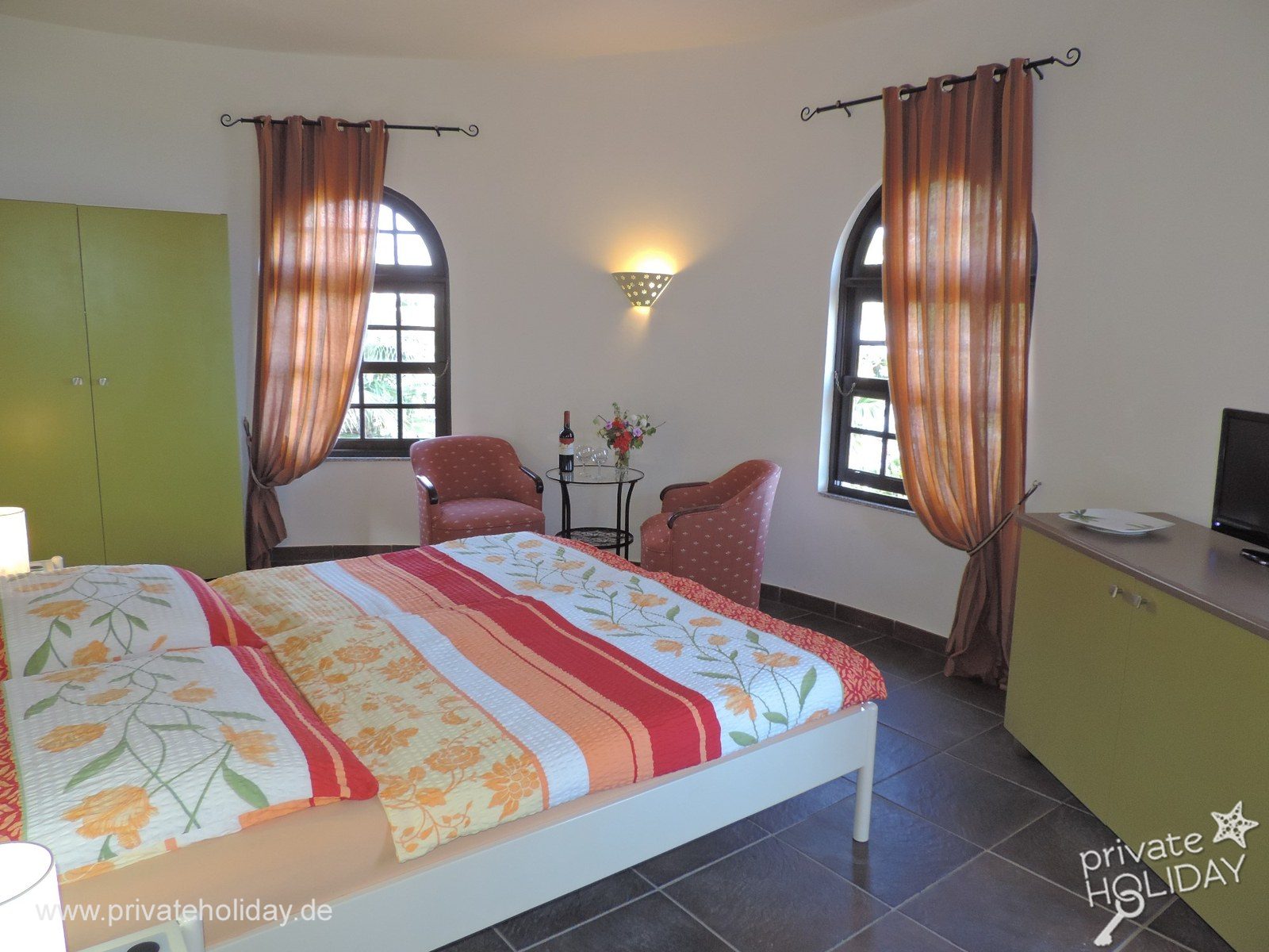 Camera con letto matrimoniale e due poltrone – La Matanza, Tenerife