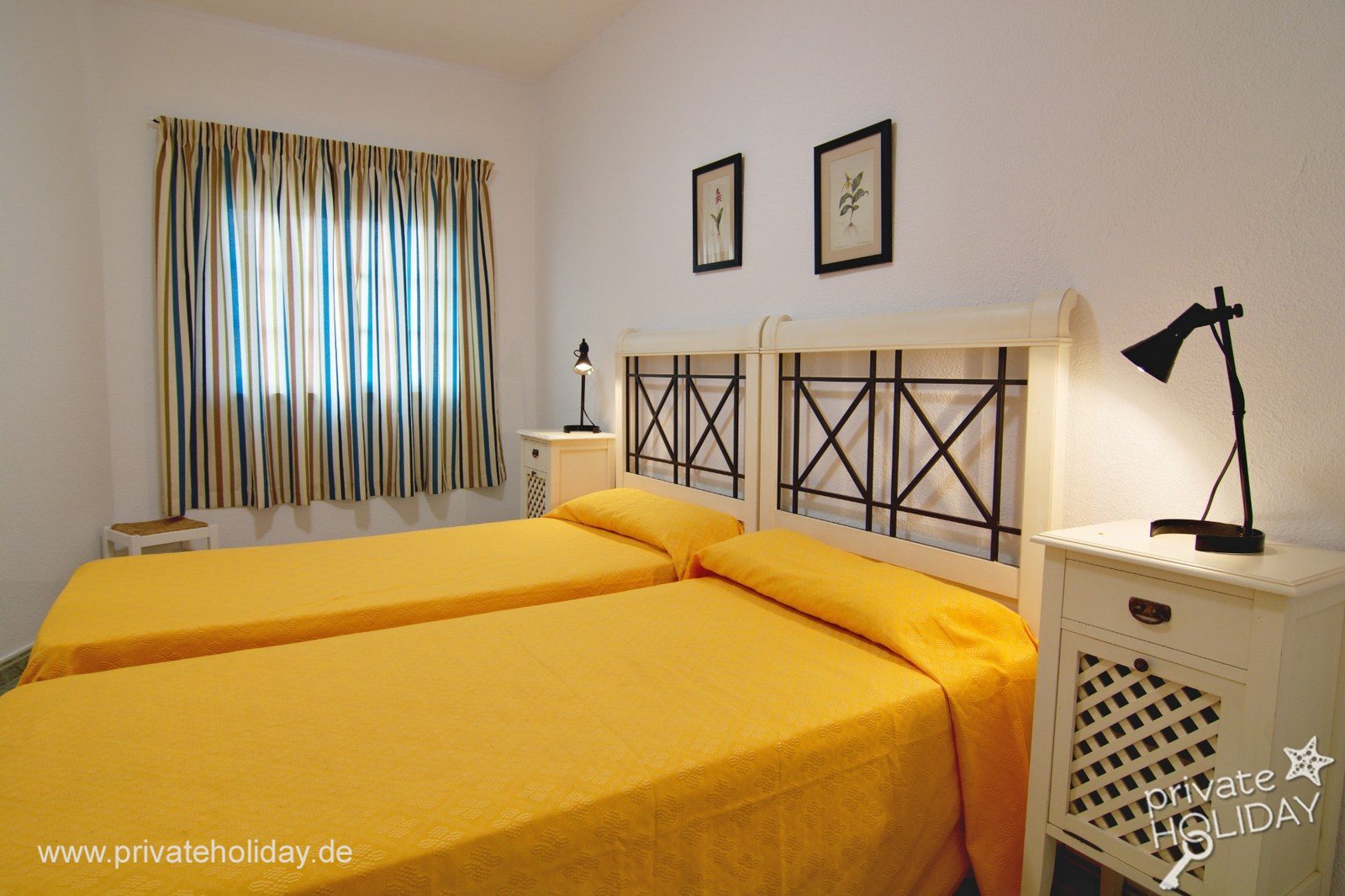 Chambre avec deux lits simples et fenêtre – Los Cristianos, Ténérife