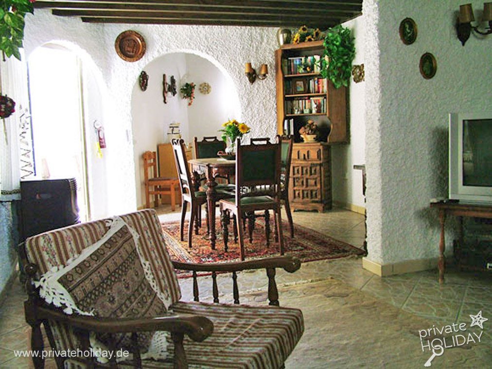 Salon avec table à manger et étagère – Poris de Abona, Ténérife