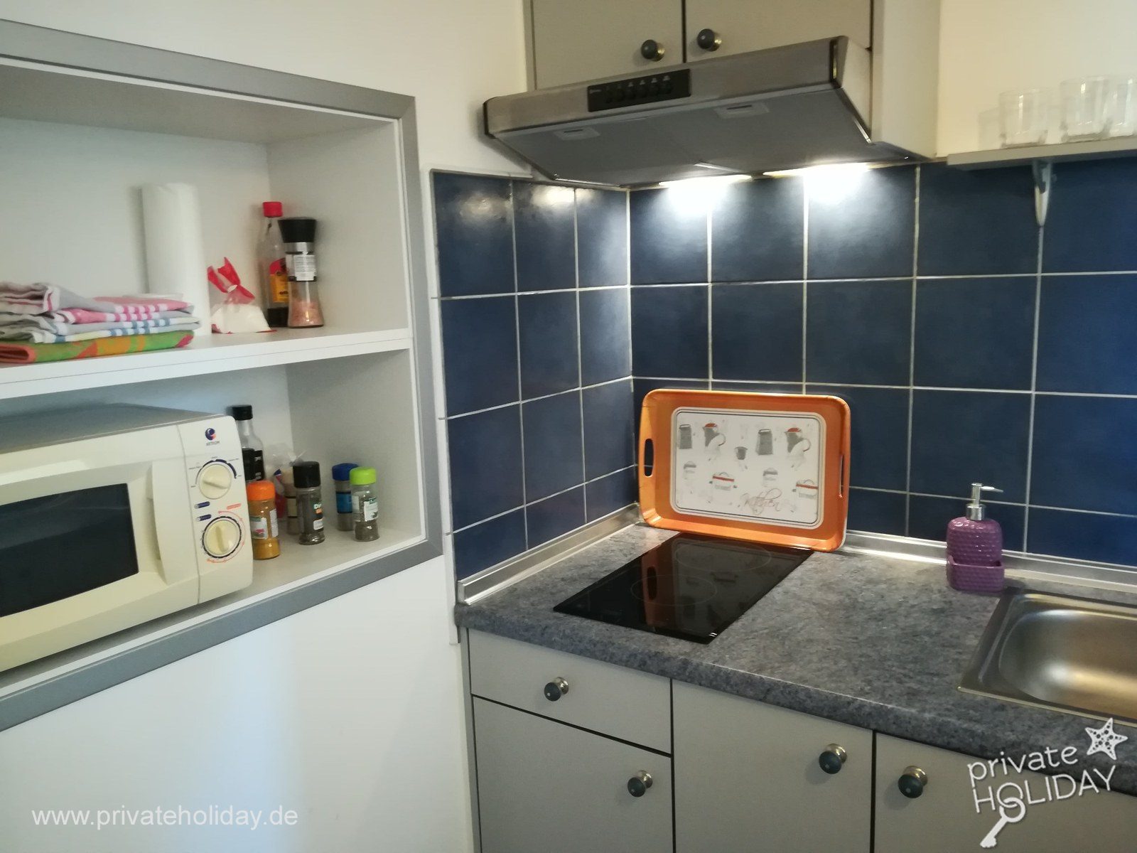 Kitchenette avec micro-ondes et plaque – La Matanza, Ténérife