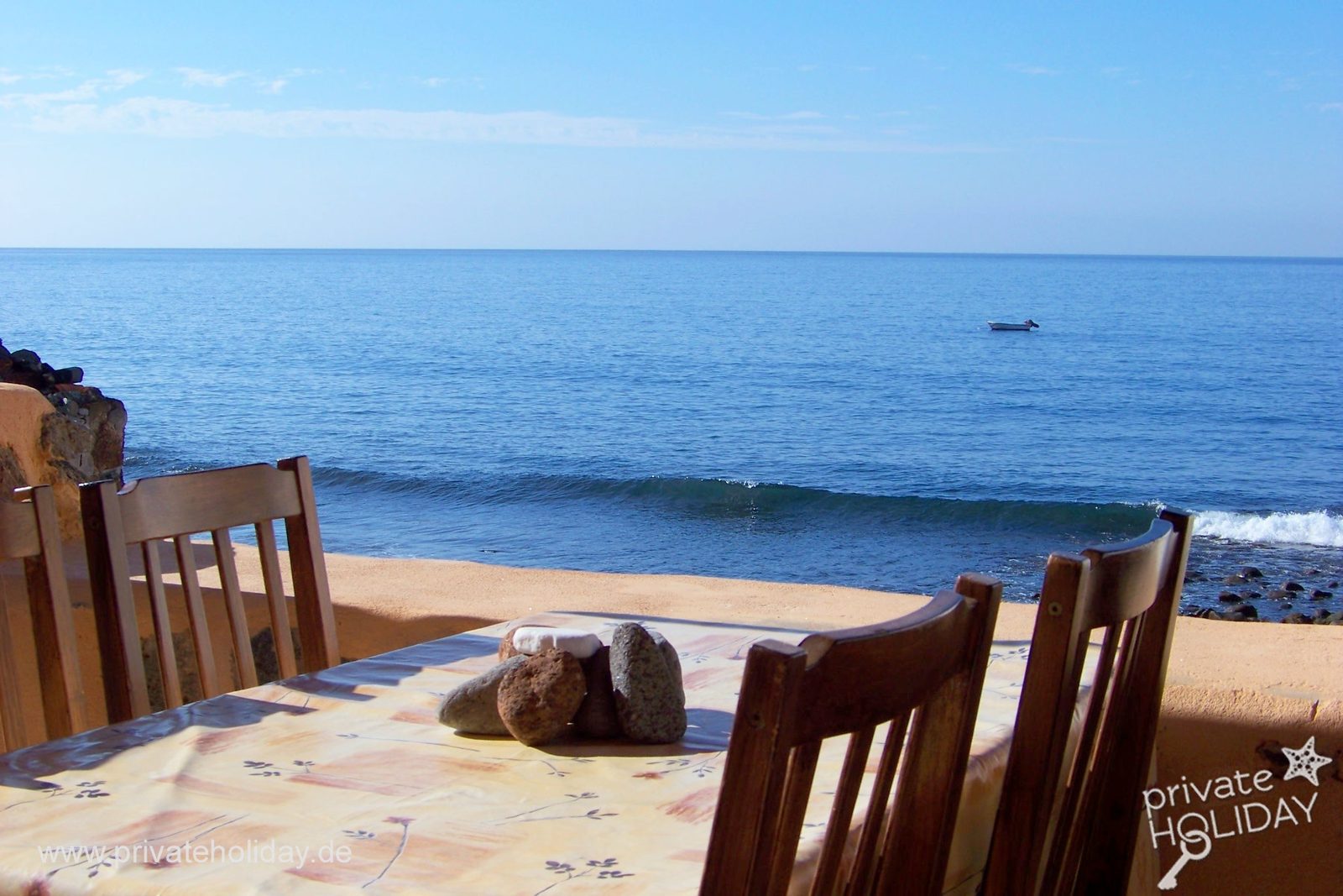 Terrace with table and sea view – Igueste de San Andrés, Tenerife