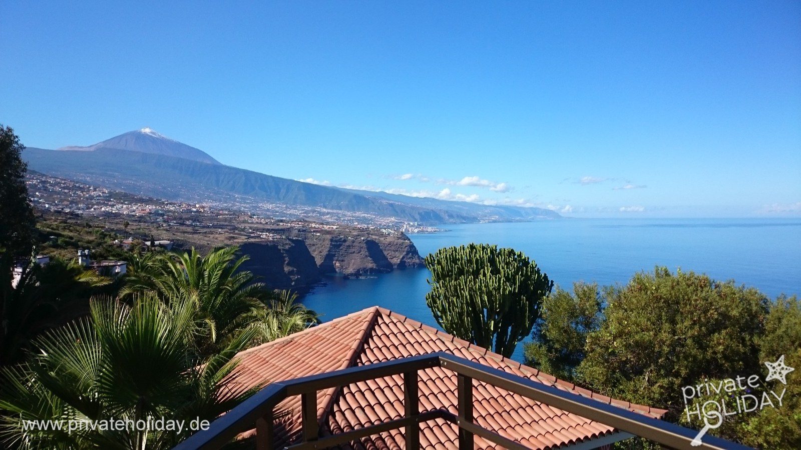 Widok na morze z wybrzeżem i wulkanem – La Matanza, Tenerife