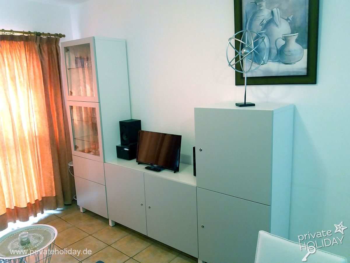 Woonkamer met dressoir en tv – Costa Calma, Fuerteventura