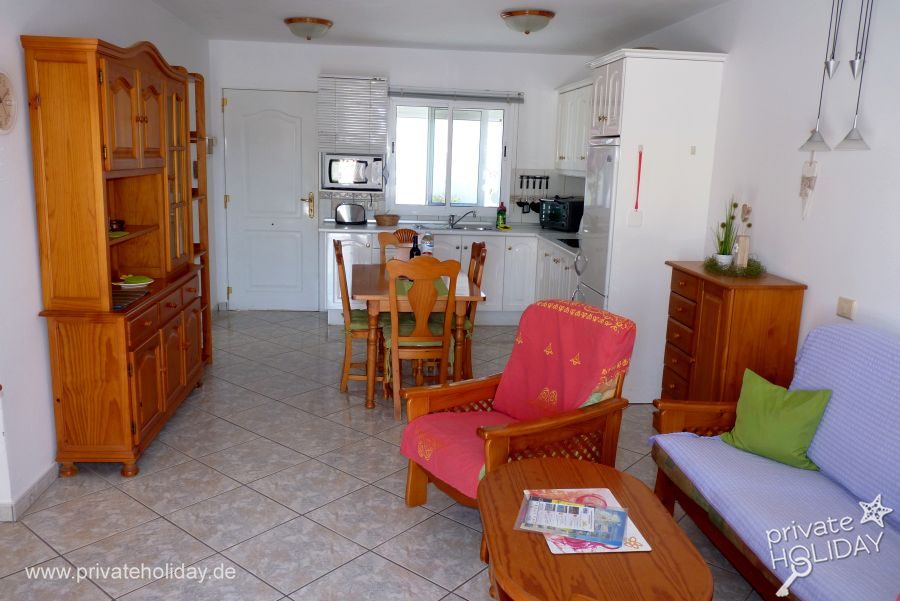 Séjour avec table à manger et cuisine ouverte – Costa Calma, Fuerteventura