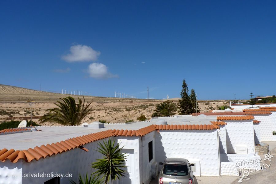 Toits des maisons avec vue sur les montagnes – Costa Calma, Fuerteventura