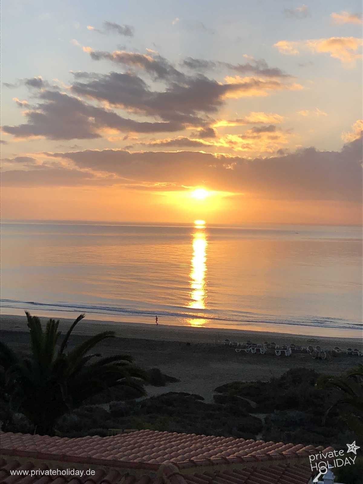 Sea view at sunset over beach – Costa Calma, Fuerteventura