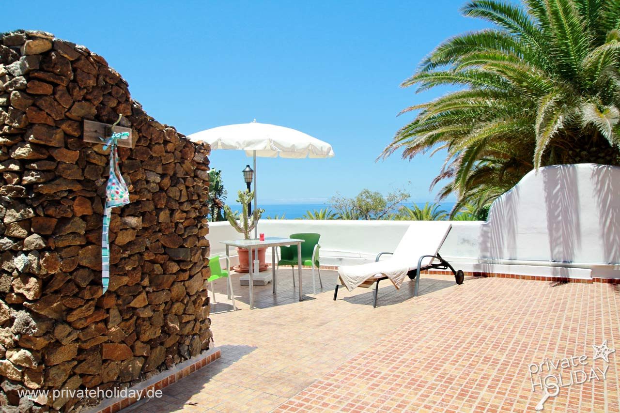 Terrasse avec transats et vue mer – Alcalá, Ténérife