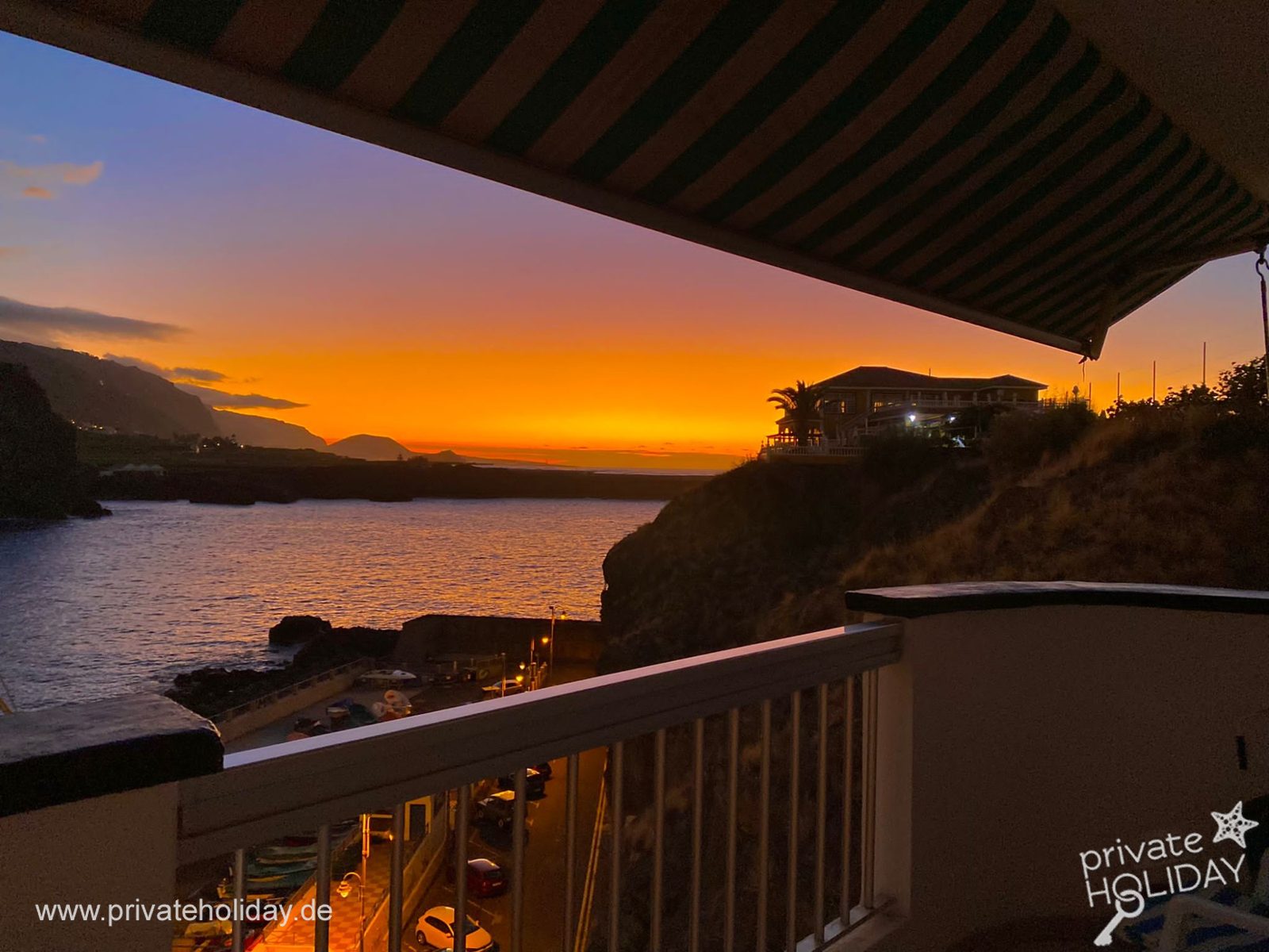 Balcon couvert avec vue mer au coucher du soleil – Icod de los Vinos, Ténérife