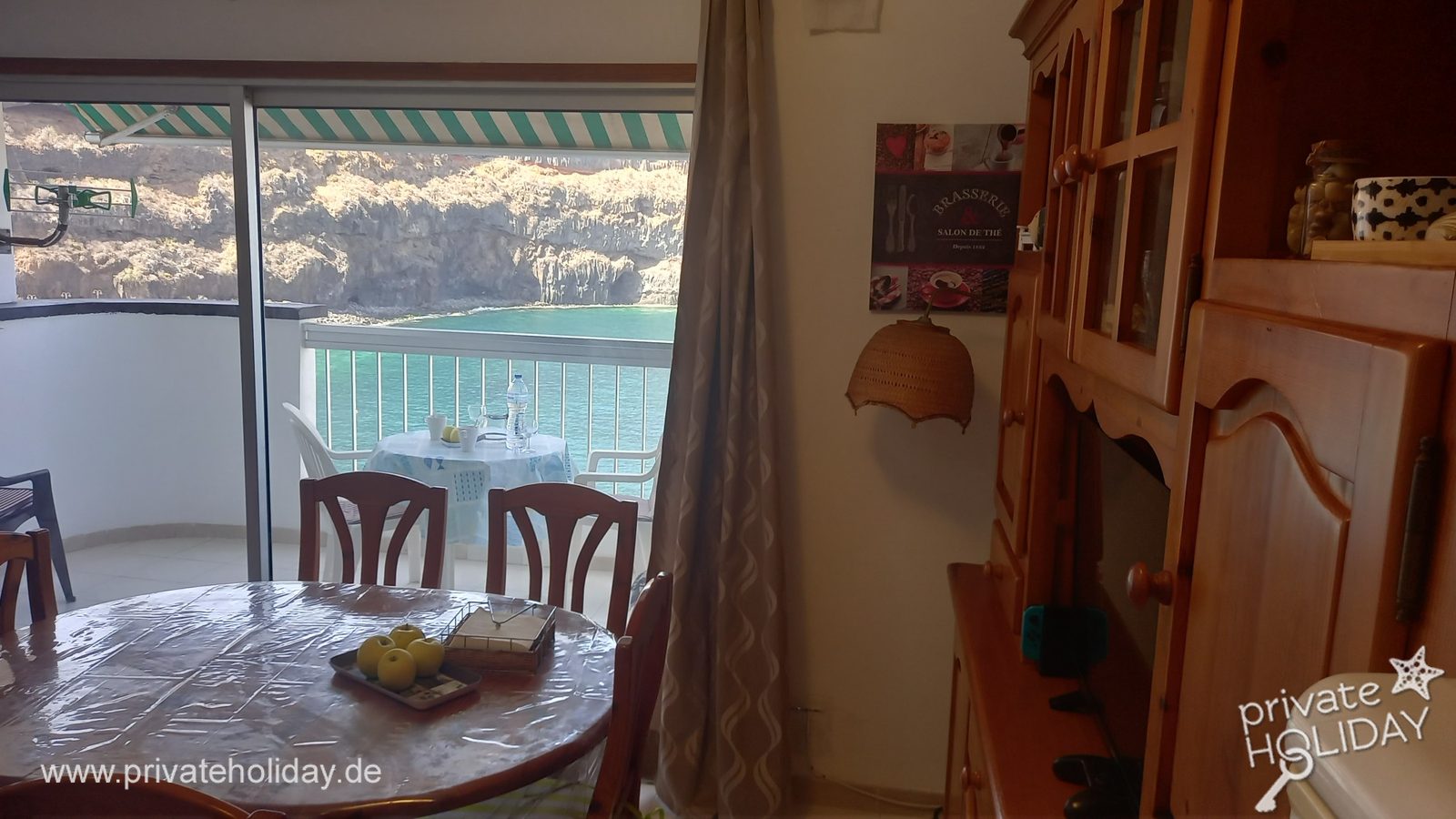 Coin repas avec table et balcon vue mer – Icod de los Vinos, Ténérife