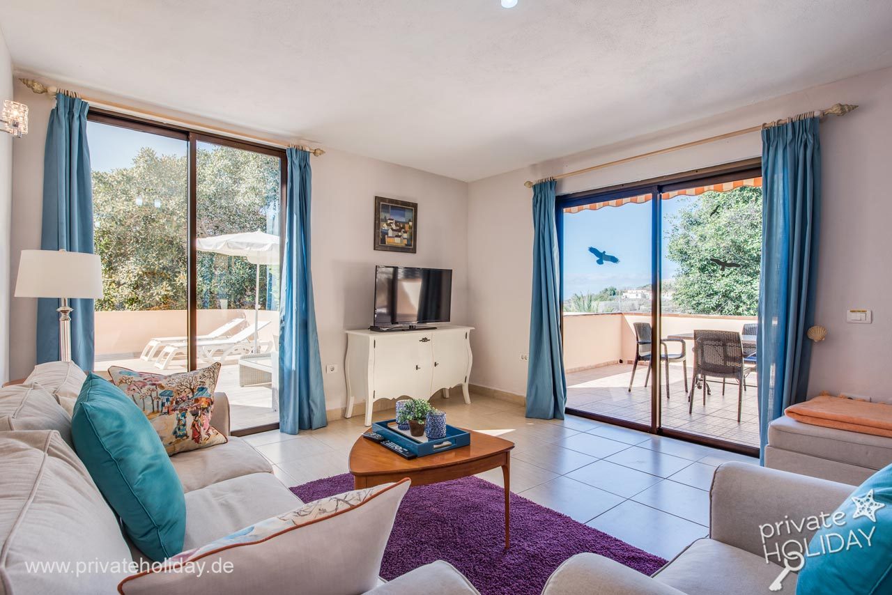 Living room with sliding door and terrace – Guía de Isora, Tenerife