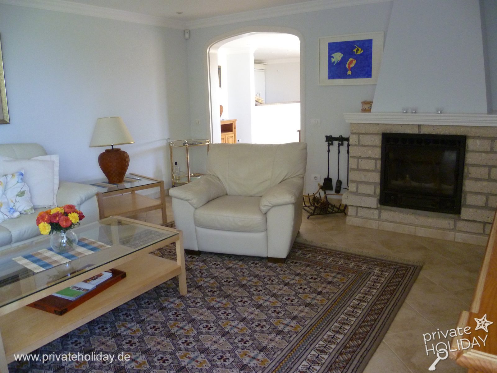 Salon z kominkiem i fotelem – Chayofa, Tenerife