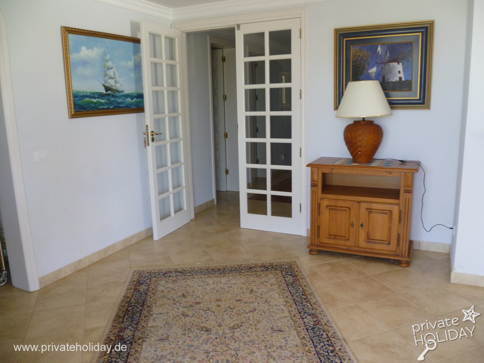 Przedpokój ze szklanymi drzwiami i komodą – Chayofa, Tenerife