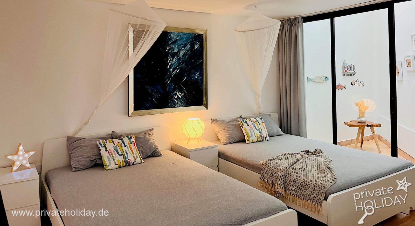 Chambre avec deux lits et porte-fenêtre – Costa Calma, Fuerteventura